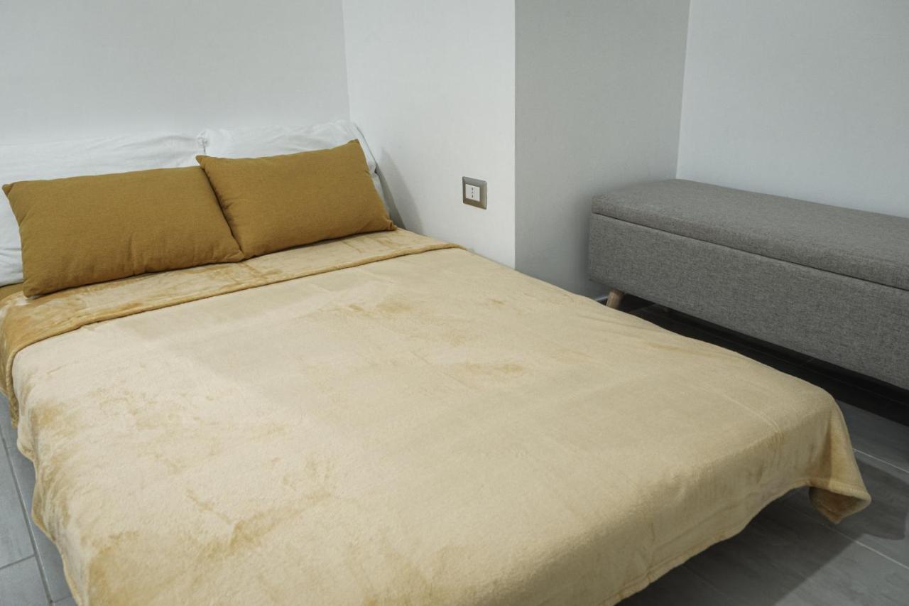 Independent House 51 Lejlighed Napoli Eksteriør billede